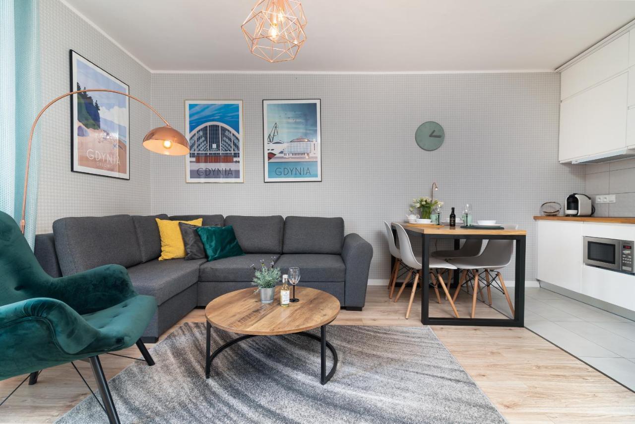 Apartament Probaltica III กดิเนีย ภายนอก รูปภาพ