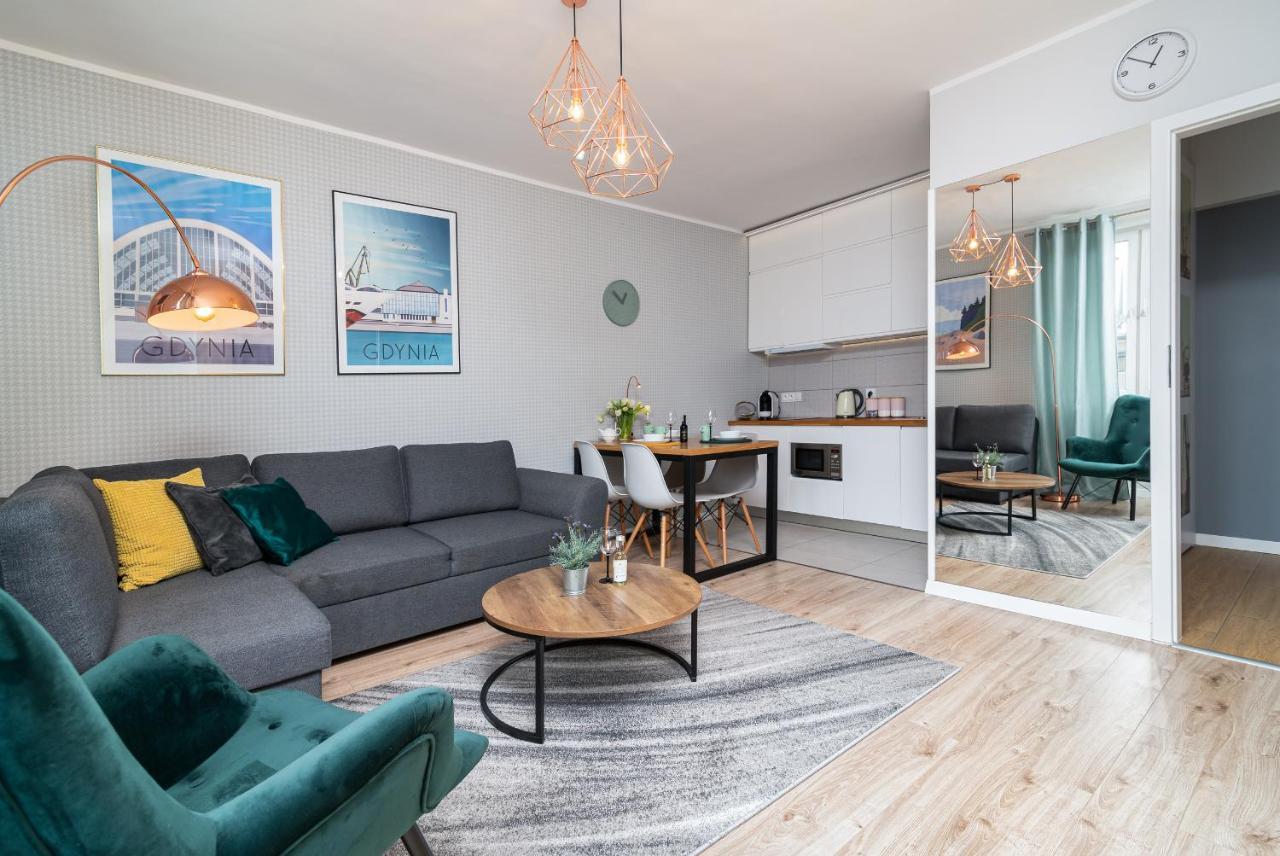 Apartament Probaltica III กดิเนีย ภายนอก รูปภาพ